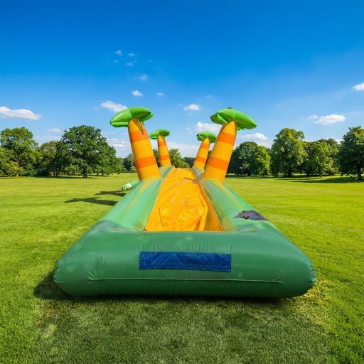 Buikschuifbaan van 17 meter die uitkomt in een waterbad huren